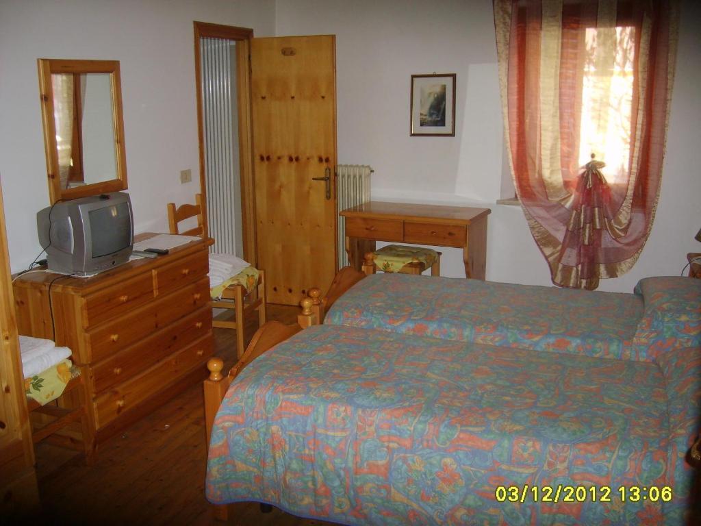 Antico Albergo Sant'Antonio Fonzaso Room photo