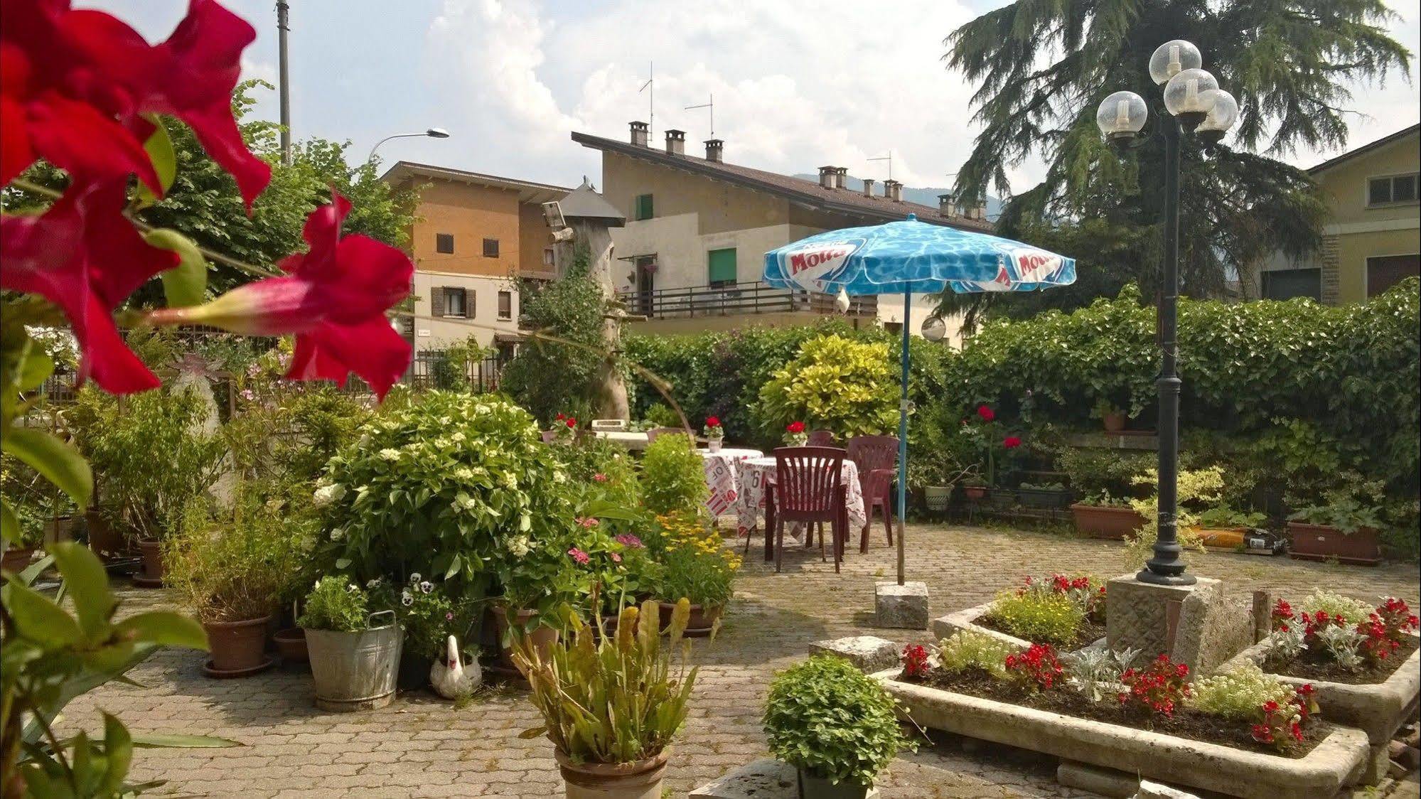 Antico Albergo Sant'Antonio Fonzaso Exterior photo